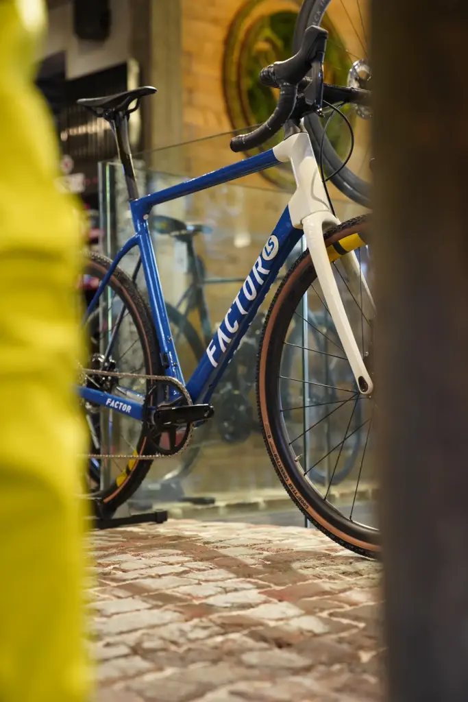 Velodome stopt met Factor, niet uit ontevredenheid maar omdat er aan de top maar plaats is voor één merk: Cervélo. Wat dat voor jou betekent? Lees snel verder.